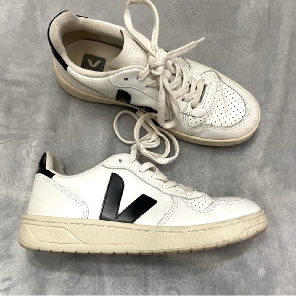 Veja V-10 sneakers shoes Size 6 - Picture 5 of 8